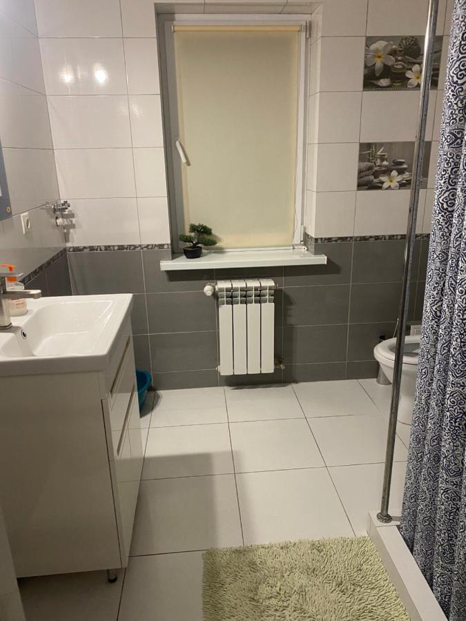 Guest House Olzhycha 45 Б เคียฟ ภายนอก รูปภาพ