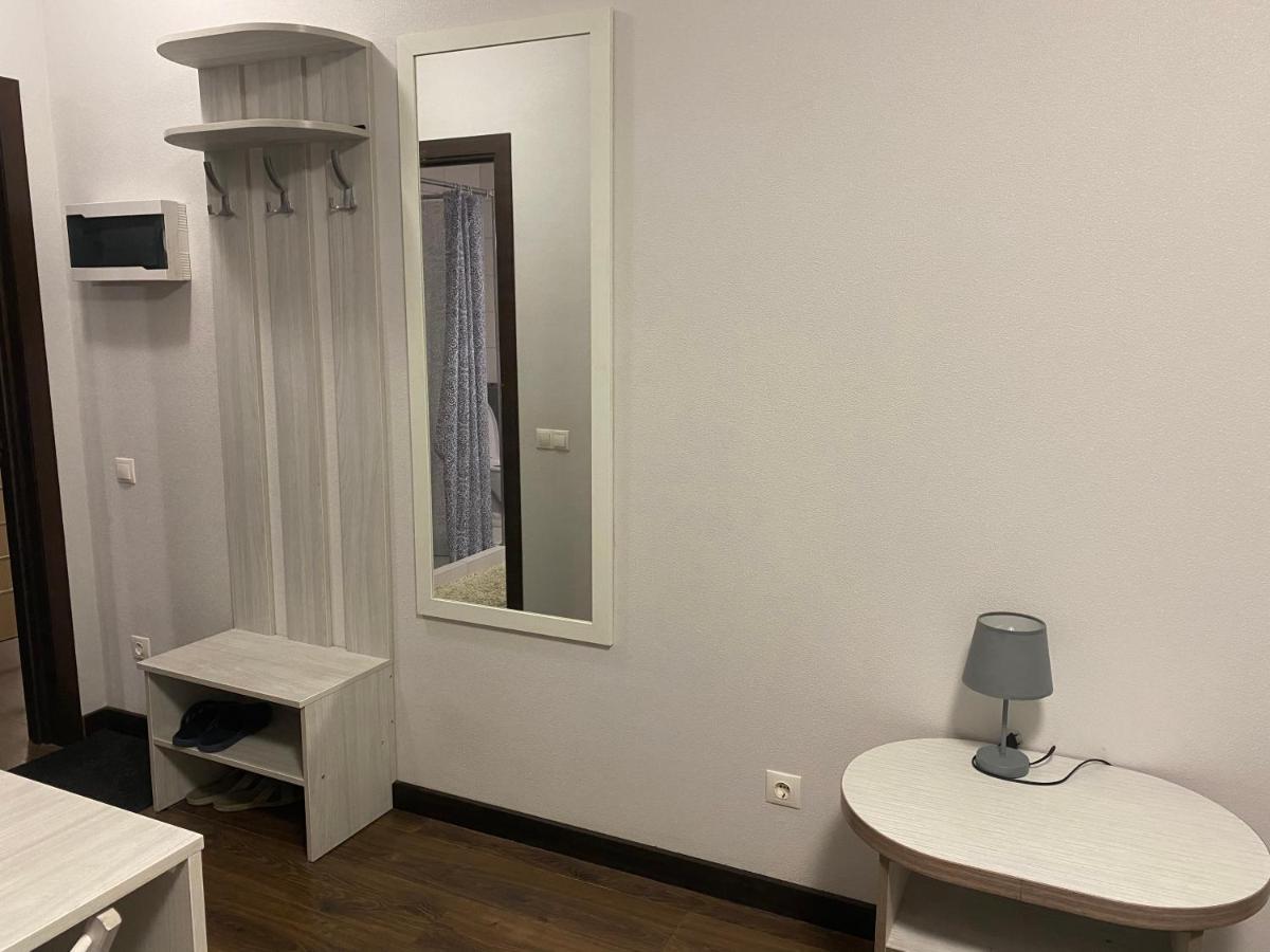 Guest House Olzhycha 45 Б เคียฟ ภายนอก รูปภาพ