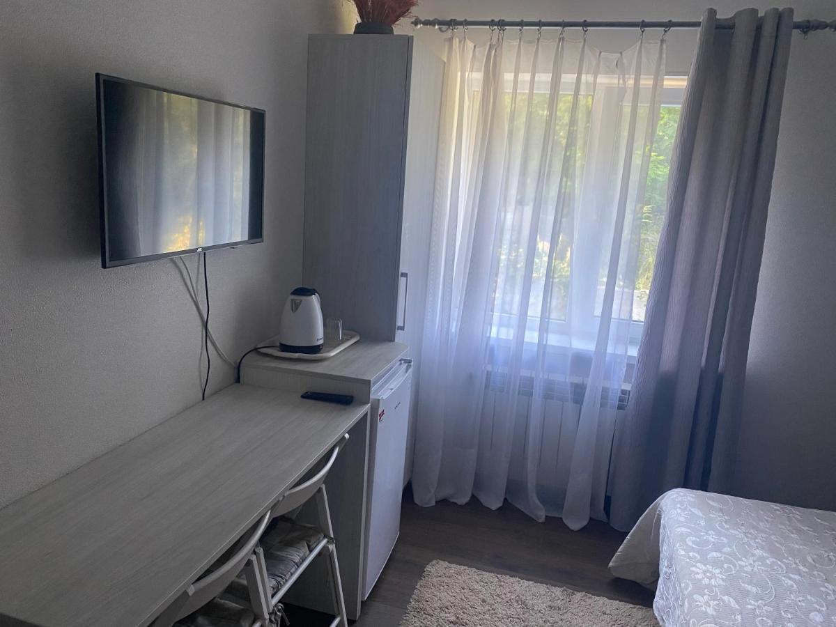 Guest House Olzhycha 45 Б เคียฟ ภายนอก รูปภาพ
