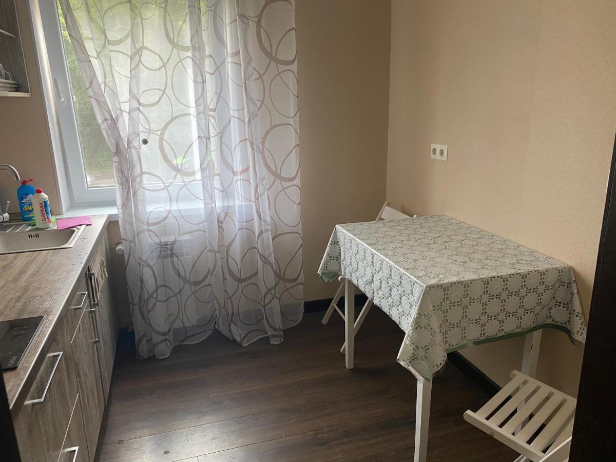 Guest House Olzhycha 45 Б เคียฟ ภายนอก รูปภาพ